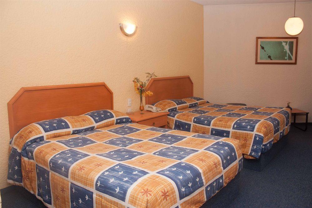 Hotel Valle De Mexico Toreo Екстериор снимка