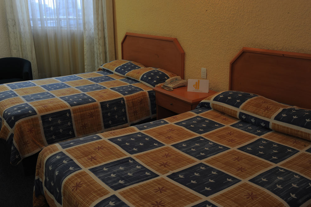 Hotel Valle De Mexico Toreo Екстериор снимка